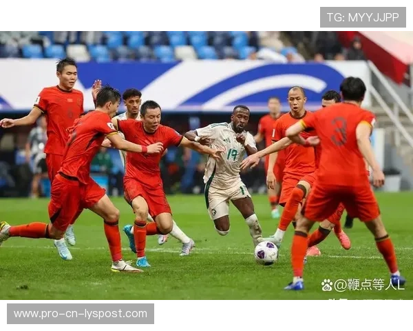 逆境中的战术调整：球队如何自我救赎？，面对这么多困难,球队怎么能赢得比赛呢